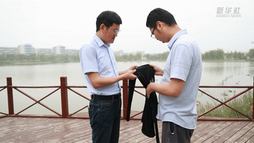 新华全媒+｜我国科学家研制出可用于人体健康监测的“智能服装”
