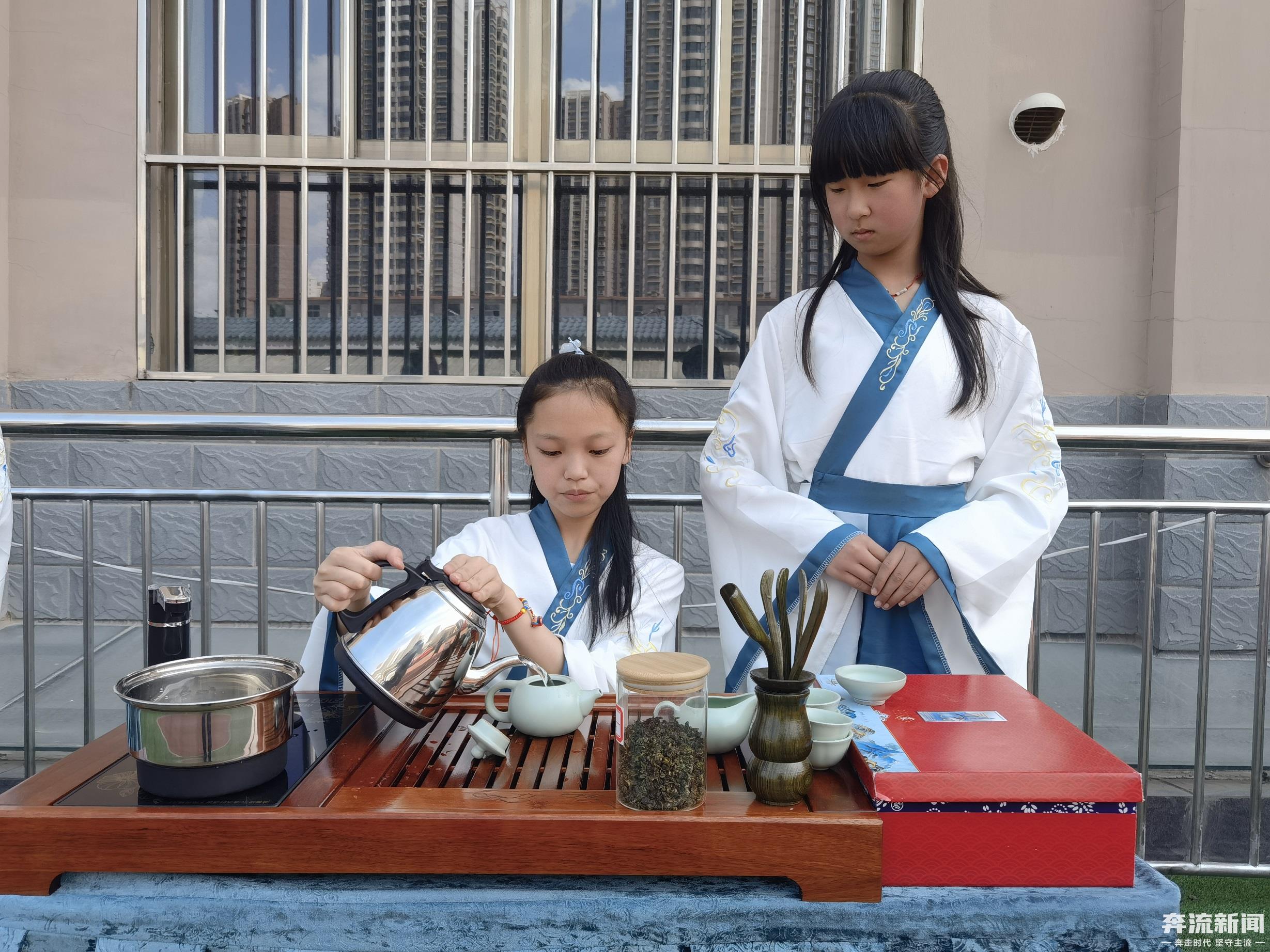 蘭州市城關(guān)區(qū)鹽場堡小學(xué)的“六一”活動走心了(圖2)