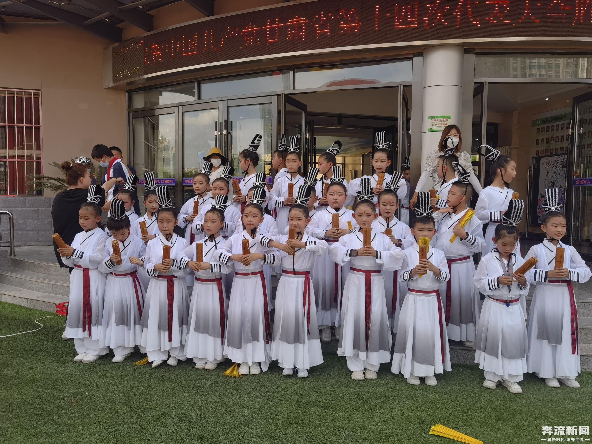 蘭州市城關(guān)區(qū)鹽場堡小學(xué)的“六一”活動走心了(圖4)