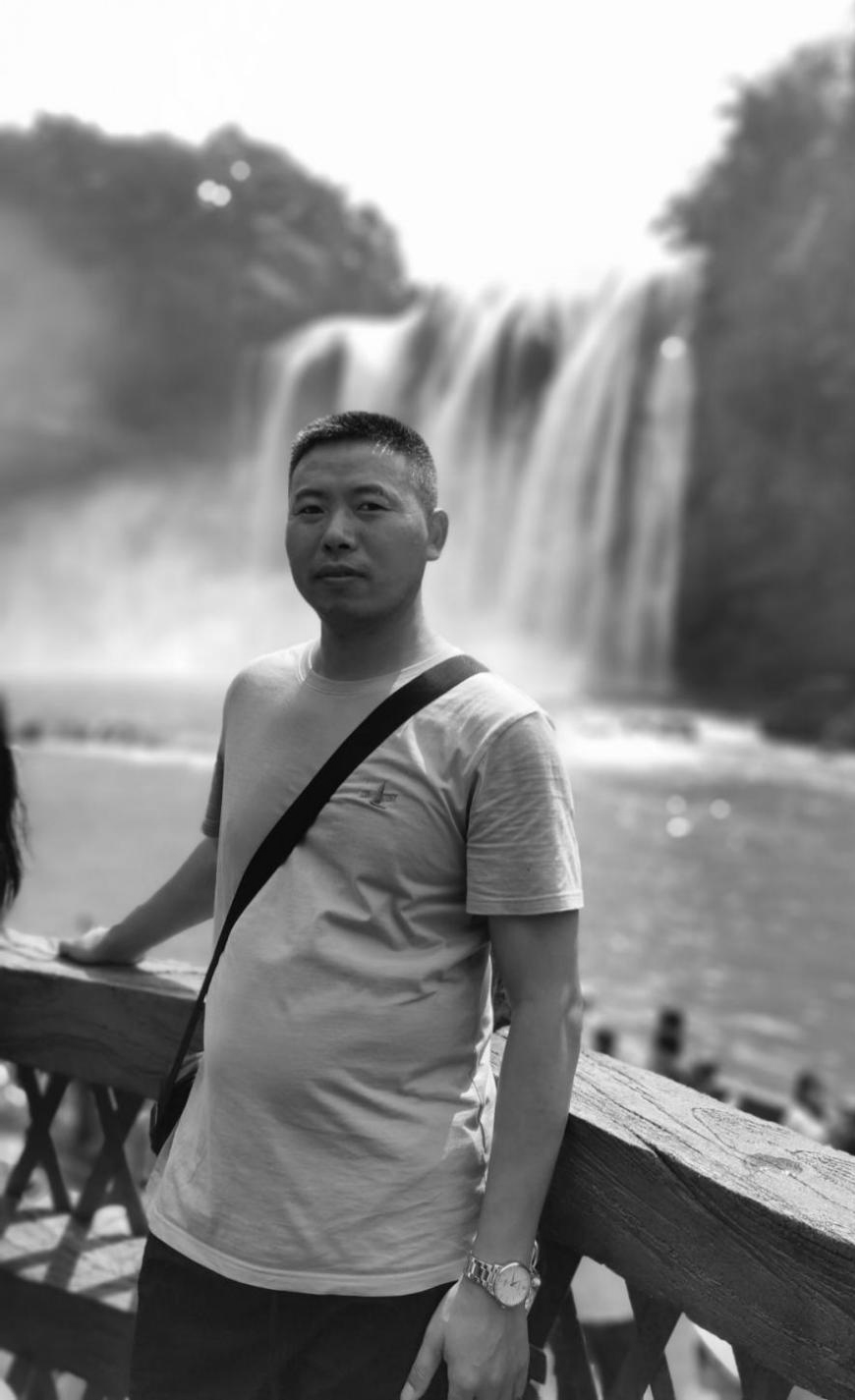 危急时刻果断停车的殉职动车司机杨勇，曾是海南武警战士