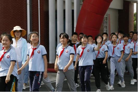 高淳区固城中心小学六年级学生毕业仪式(图2)