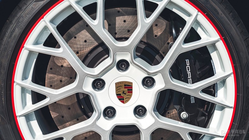 保时捷911 Carrera GTS敞篷特别版官图发布