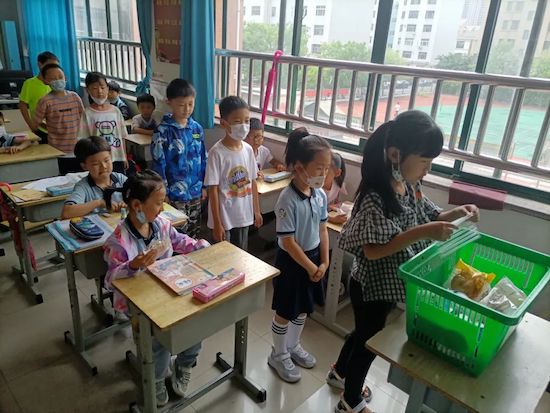 奎文区圣荣小学：砥砺前行促成长(图4)