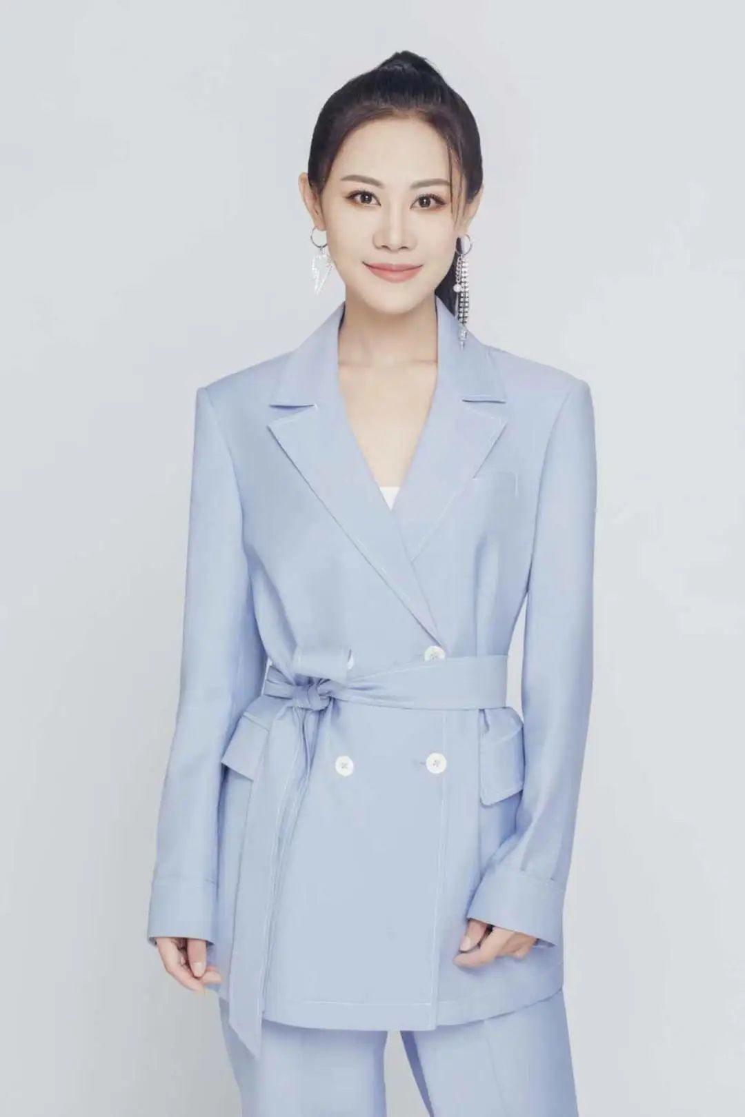 定了！张信哲、方锦龙、梦然......助阵龙南市第五届旅游文化节开幕式暨撤县设市两周年晚会！