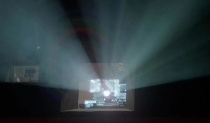 新娱录｜一张照片卖了71万张，一代国人都是粉丝，他们才是真正的顶流