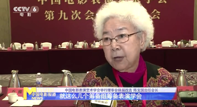 新娱录｜一张照片卖了71万张，一代国人都是粉丝，他们才是真正的顶流