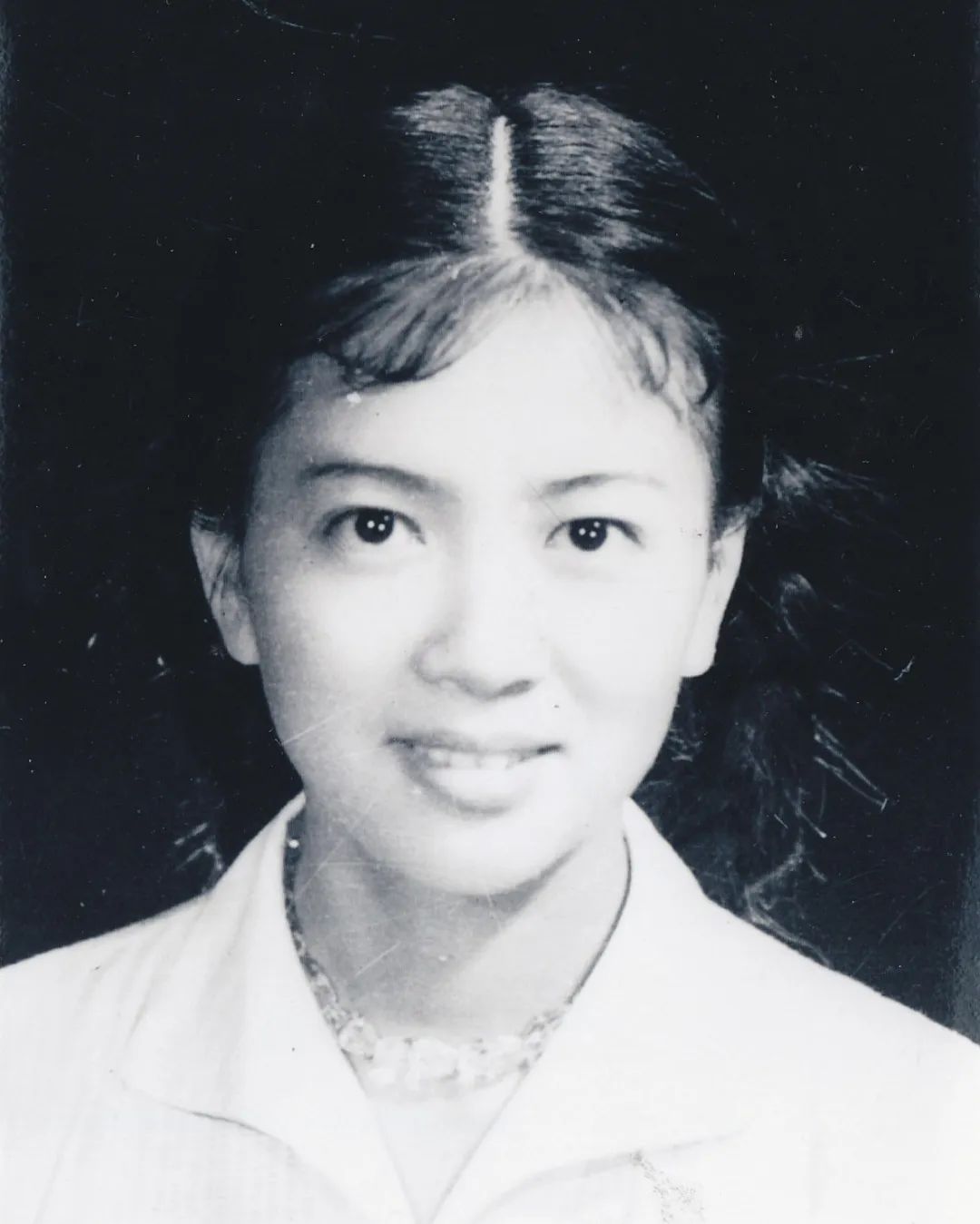 新娱录｜一张照片卖了71万张，一代国人都是粉丝，他们才是真正的顶流