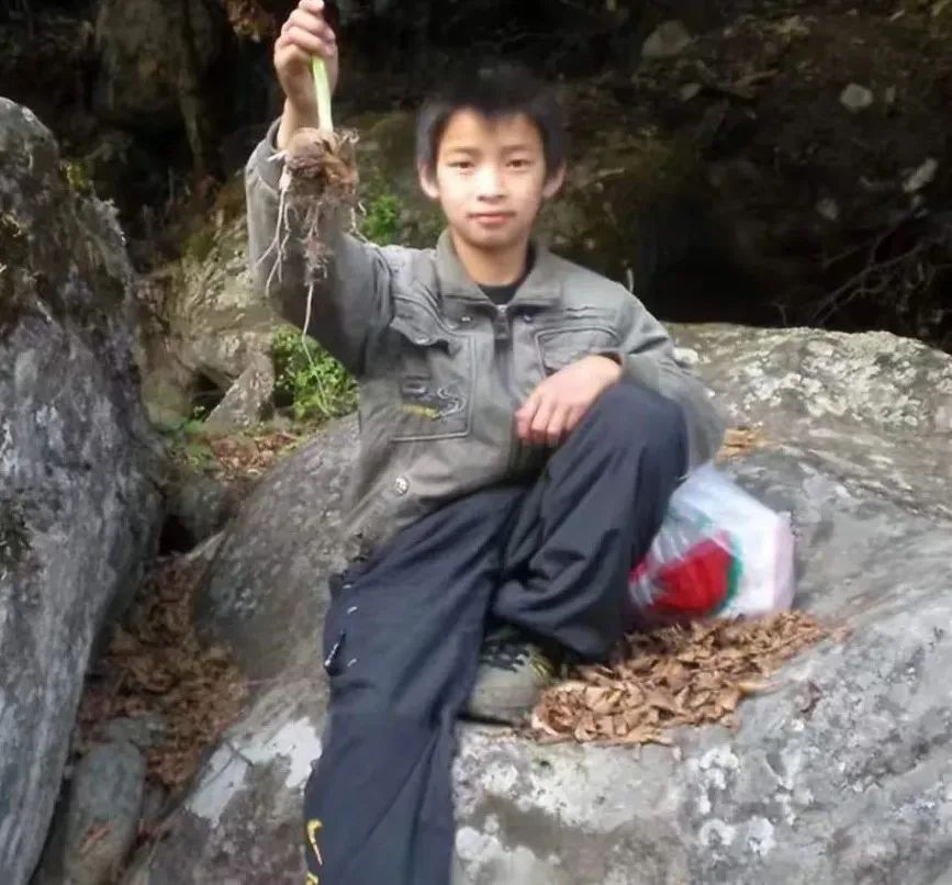 南京大学大凉山少年刷屏全网，网友泪目：读书，真的可以改变人生