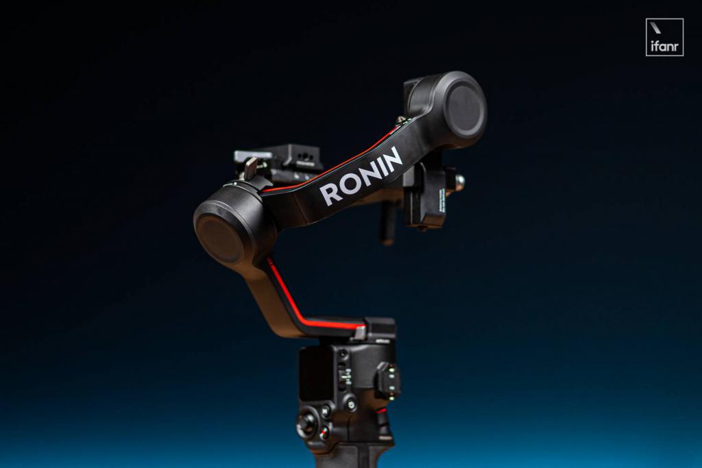 DJI RS3 体验：变强了？变得更好用了