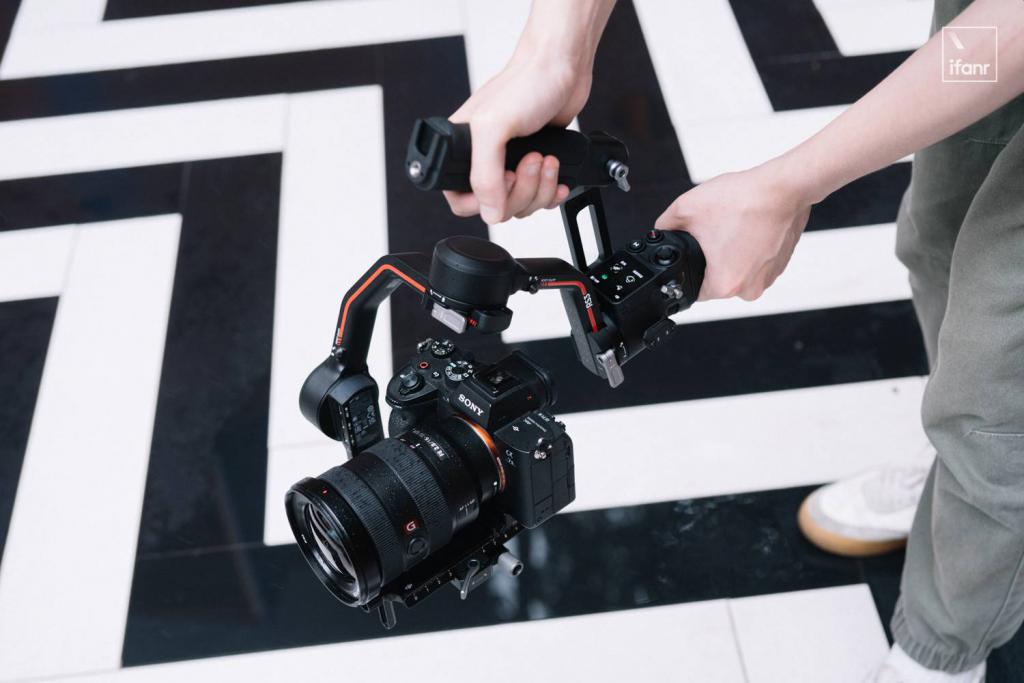 DJI RS3 体验：变强了？变得更好用了