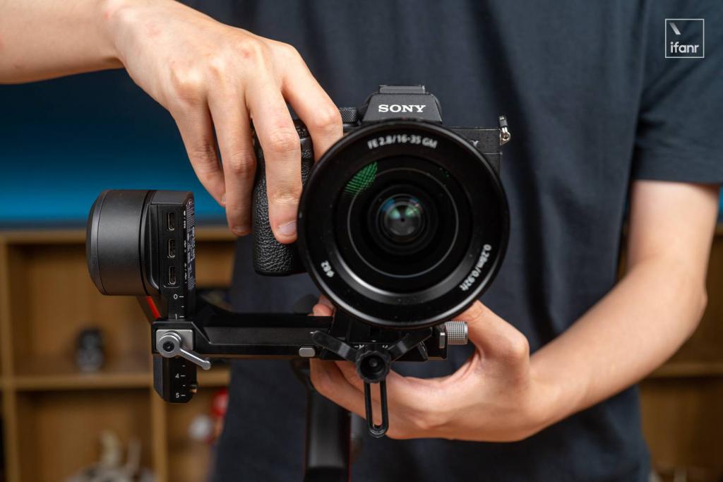 DJI RS3 体验：变强了？变得更好用了