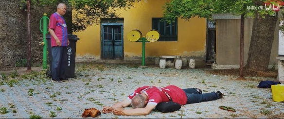 《归途似箭》：当短视频起家的导演小策拍起了长片