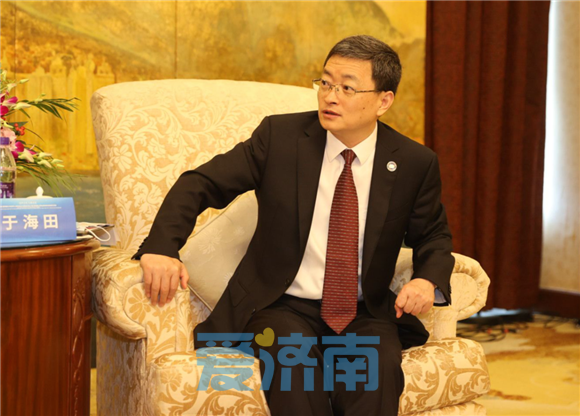 于海田会见万马联合控股集团总裁何若虚一行