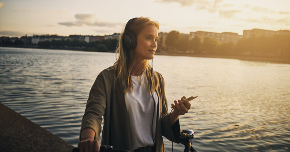 新兴品牌引领更具可持续性智能手机的发展