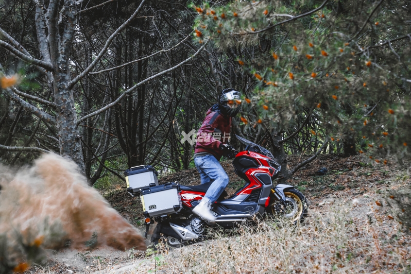 不甘于城市的探险家 龙嘉XDV250Si越野体验