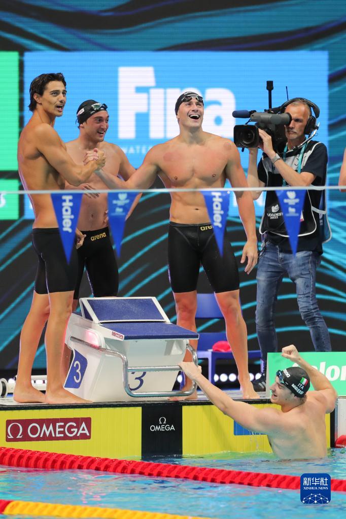 世锦赛：意大利队获男子4X100米混合泳冠军