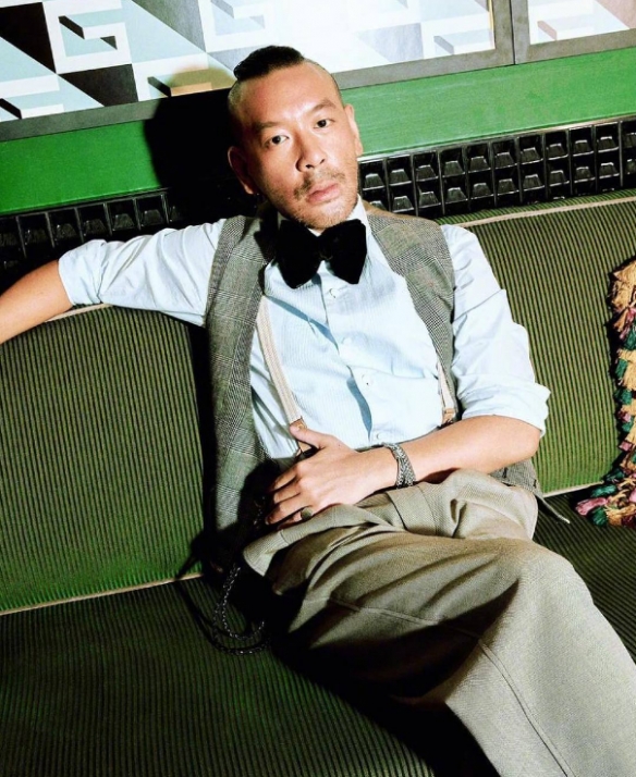 张曼玉郭富城谢霆锋同框出席活动 官方写真图释出