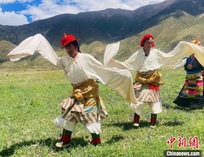 西藏?zé)嵴袂?ldquo;跳上”更大舞臺(tái) 國(guó)家級(jí)非遺傳承千年煥新