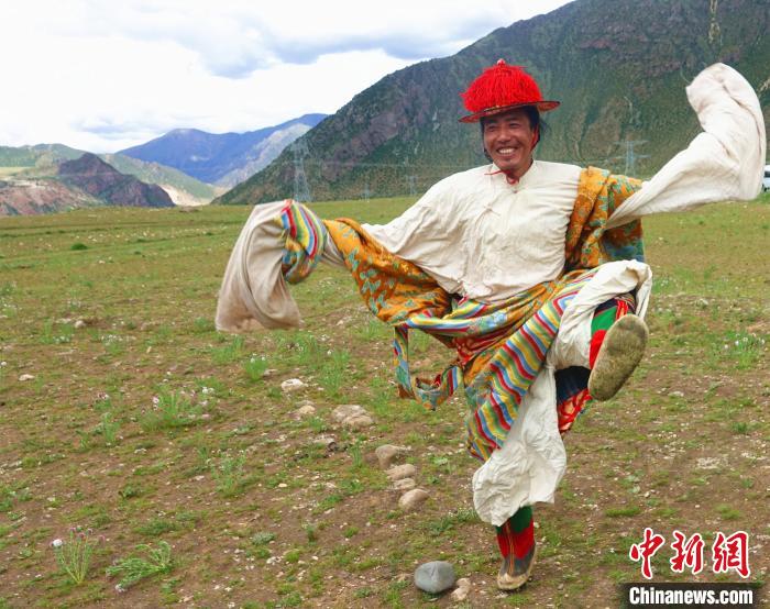 西藏热振曲卓“跳上”更大舞台 国家级非遗传承千年焕新