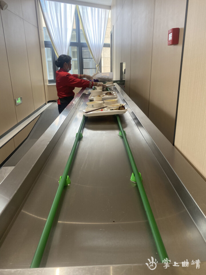 智能点餐 科学配菜 刷脸支付&middot;&middot;&middot;&middot;&middot;&middot; 记者带你体验“智慧厨房”