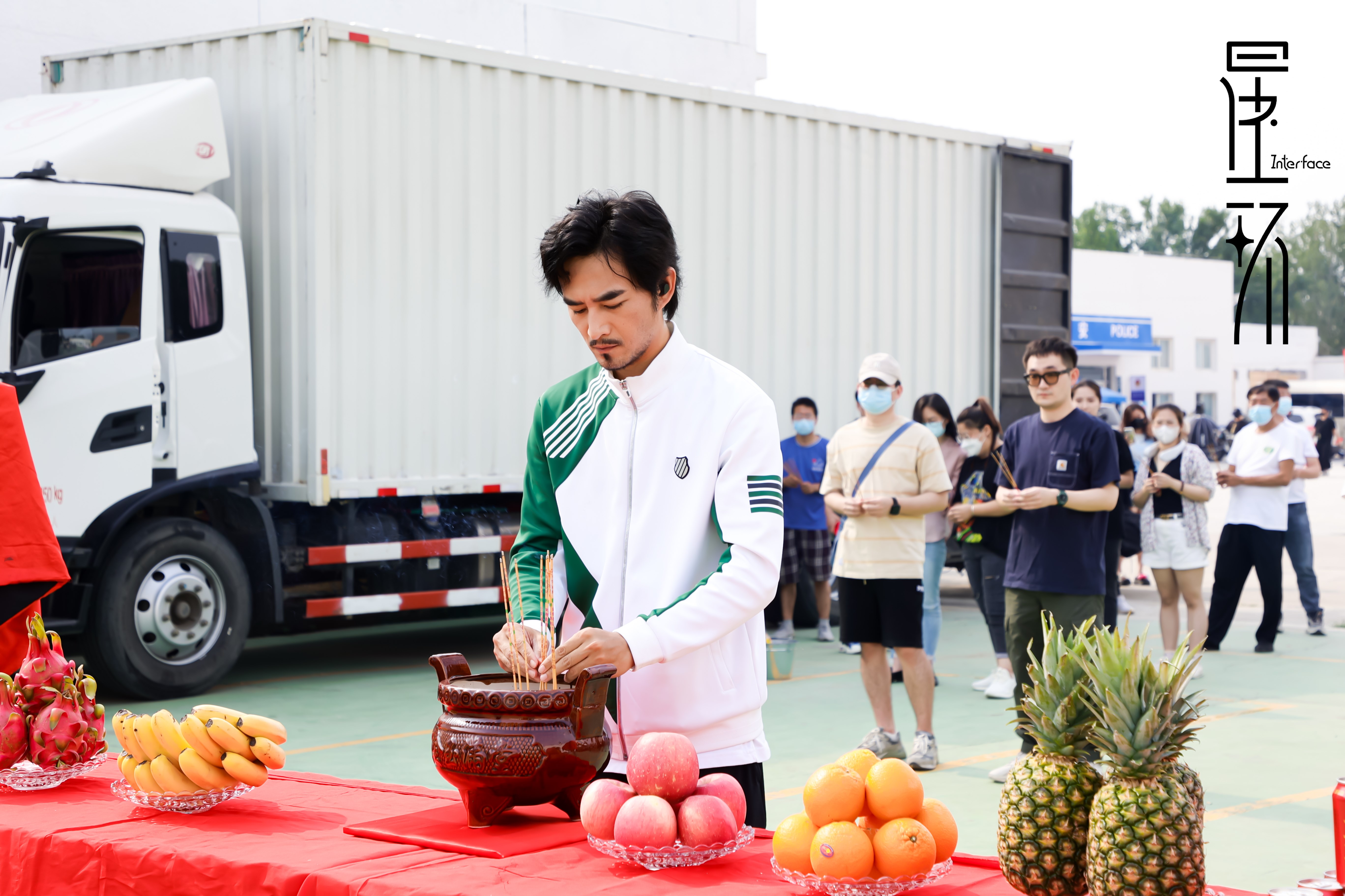 张晓晨主演国内首部8K科幻短片《星环》开机