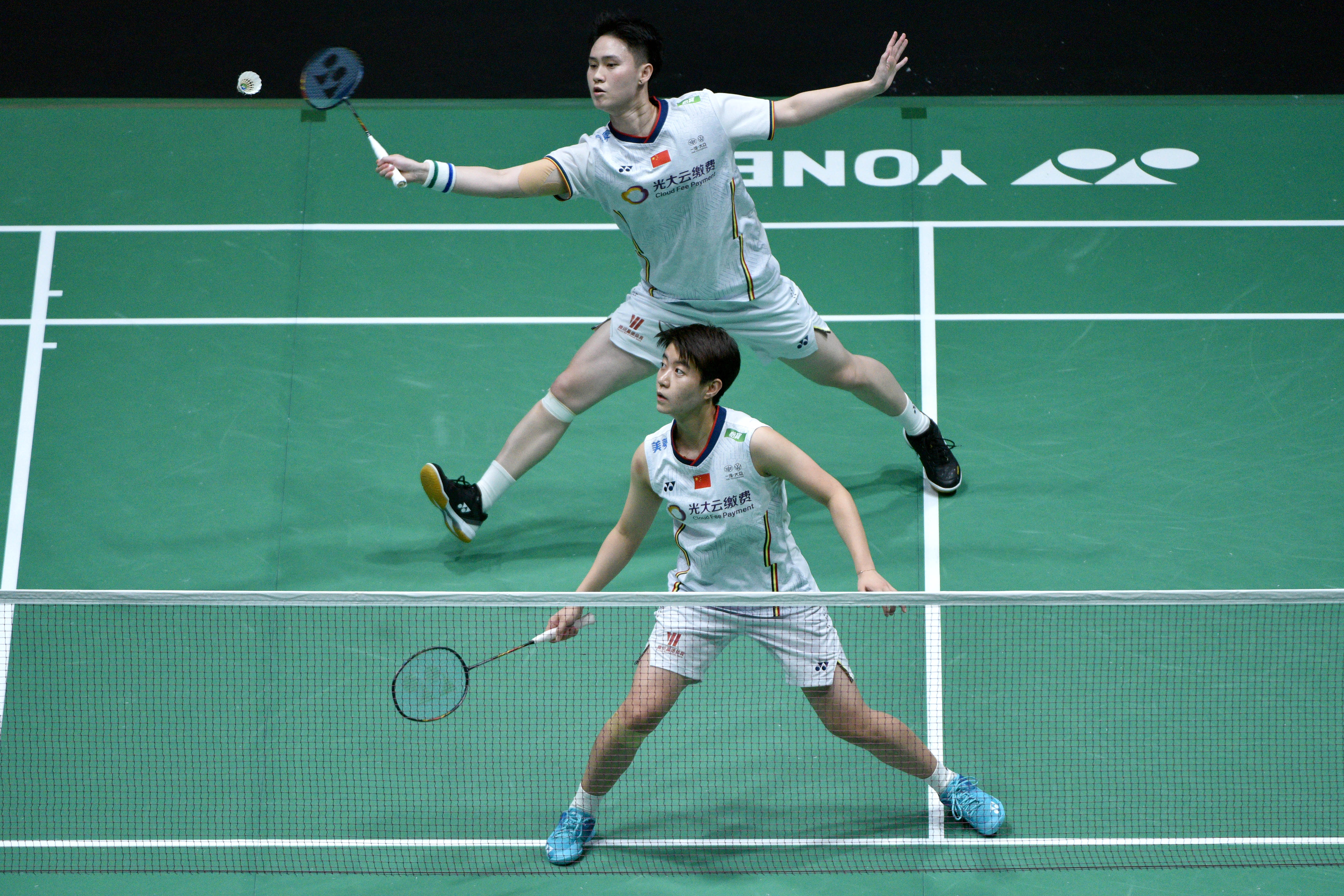 （体育）羽毛球——马来西亚公开赛：杜玥/李汶妹晋级