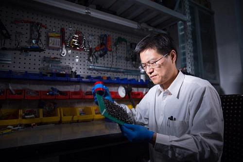 陆俊：“沙里淘金”十余载