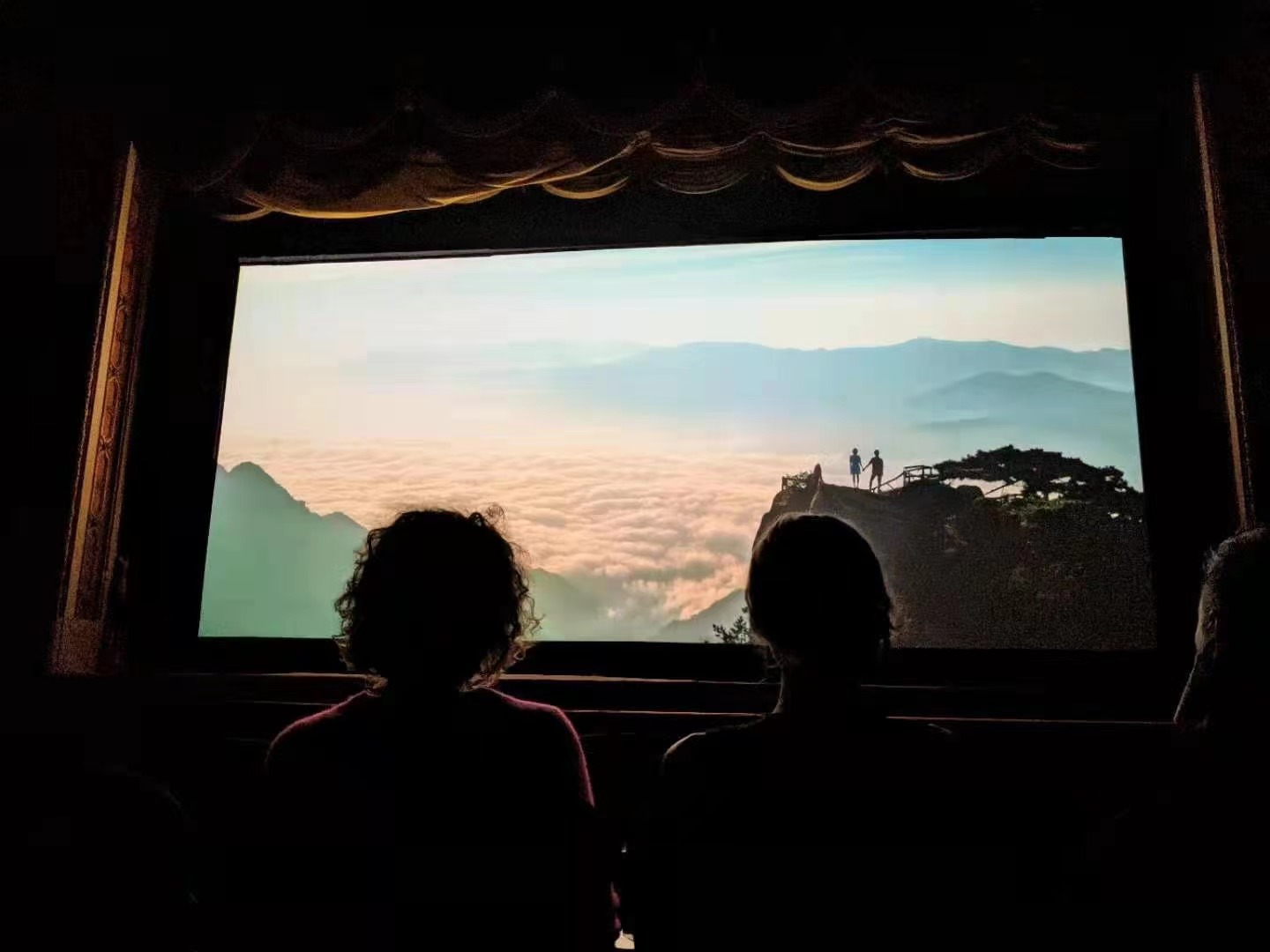 让国外观众了解当代国人生活，华人青年导演作品将在北美发行