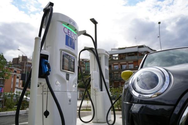 欧盟“2035年起禁售新燃油车”这事定了？