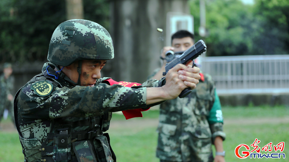 超燃！直击武警四川总队特战侦察比武