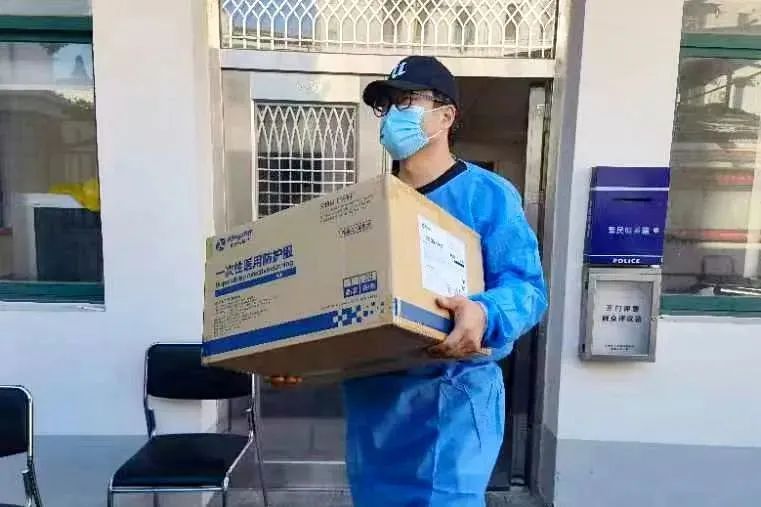 让社区生活井井有条，他们一直在付出……