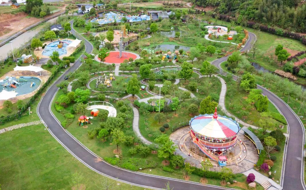 沉醉落日余晖 尽享精致美味石城稻花鱼干,辣子兔丁,清蒸大黄鱼等等多