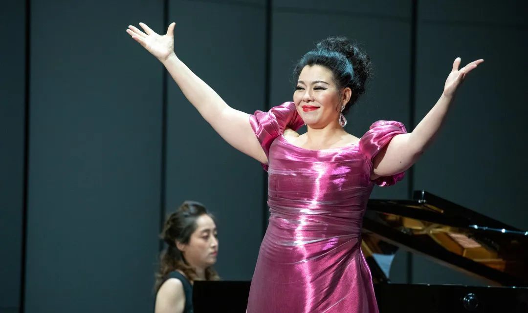 最新开票丨情景音乐会版歌剧《茶花女》，一起来引领魔都新时尚