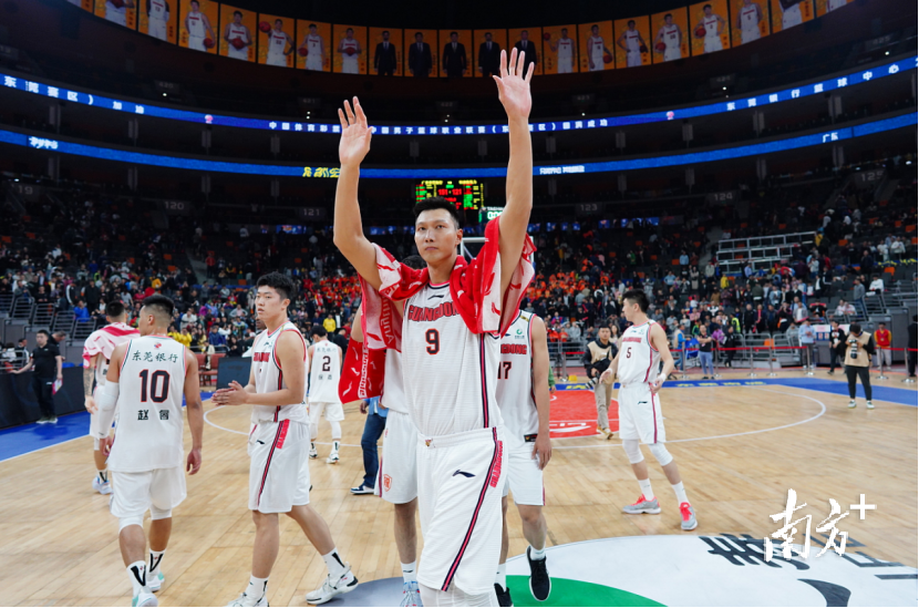 cba广东男篮为什么叫东莞(南方观察｜东莞，篮球城市跳动新脉搏)