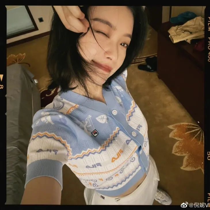 OMG | 倪妮这自拍角度普通人真hold不住