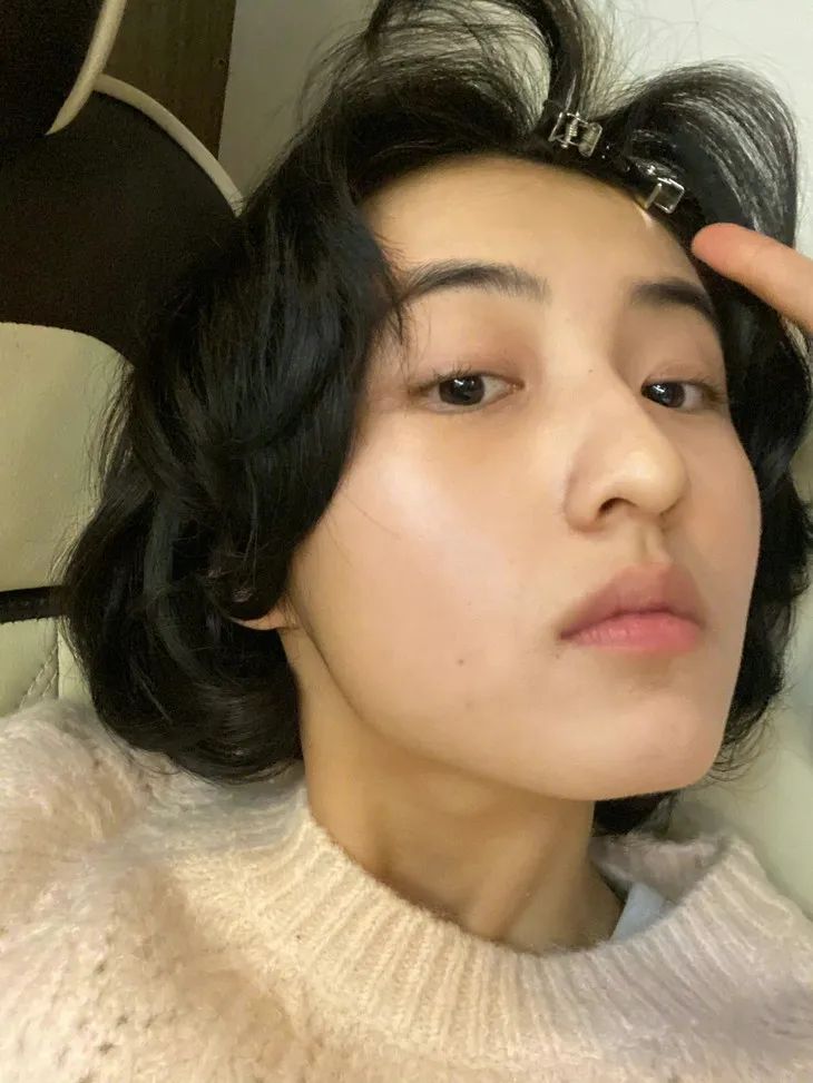 OMG | 倪妮这自拍角度普通人真hold不住