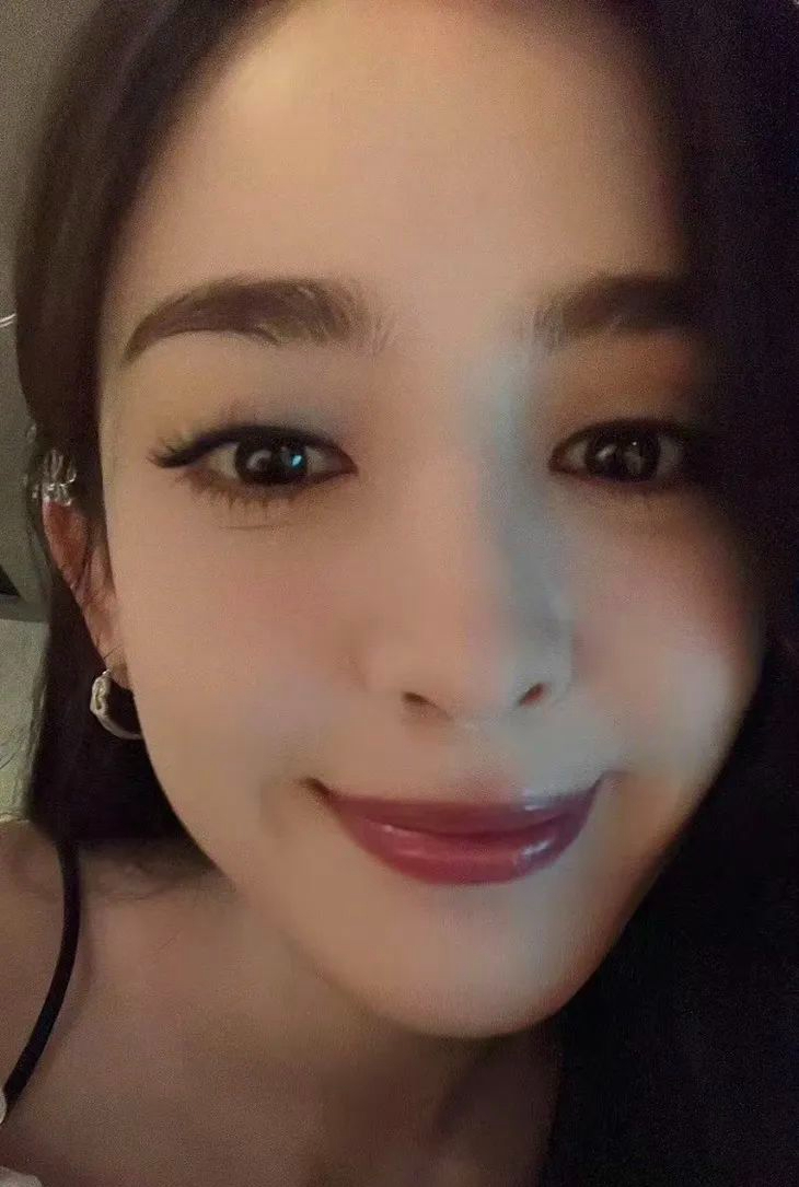 OMG | 倪妮这自拍角度普通人真hold不住