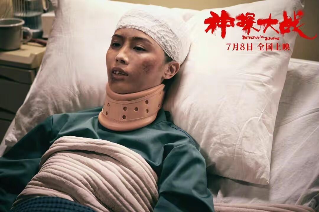 阿sa不愧童颜女神！晒与刘青云20年前旧照，容貌没变化，如今两人再合作