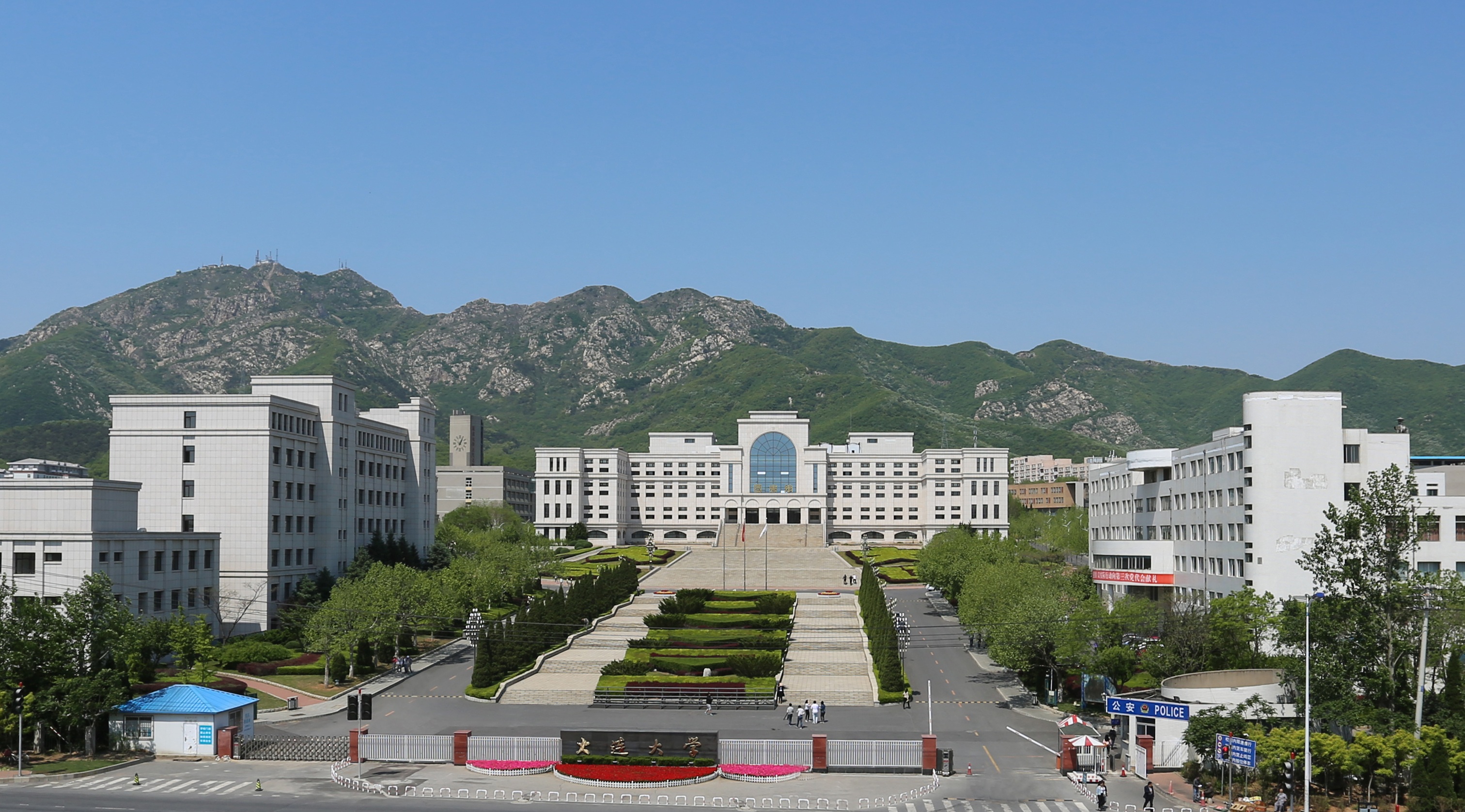 大连大学是一本还是二本？大连大学报考指南