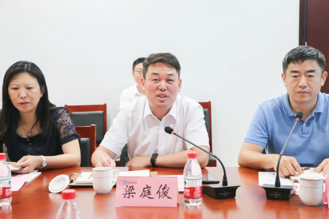 市对接京津冀工作专班、市发展改革委到济南新材料产业园区调研