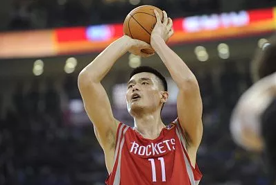 为什么nba里乔丹版权是特例(一文读懂NBA合同的那些人那些事)