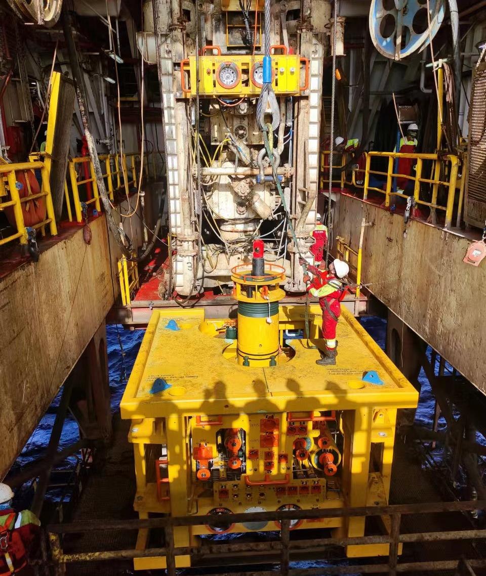 ���ƹ���¢�ϣ����׹�������ˮˮ�²��������й��Ϻ�Ͷ��