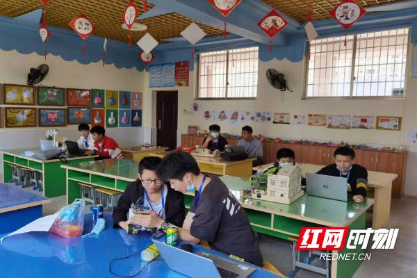 邵阳市第十六中学学子在省活动中获佳绩(图1)