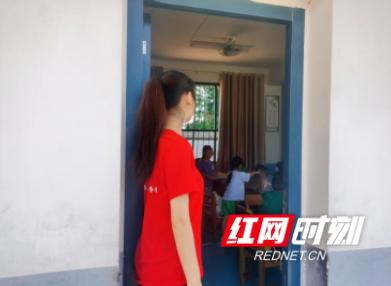 瀏陽(yáng)市達(dá)滸鎮(zhèn)達(dá)滸完小三下鄉(xiāng)支教活動(dòng)(圖1) 瀏陽(yáng)市達(dá)滸鎮(zhèn)達(dá)滸完小三下鄉(xiāng)支教活動(dòng)(圖1)