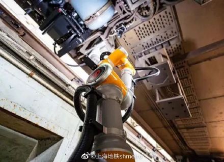 上海地铁再添智能车辆巡检机器人