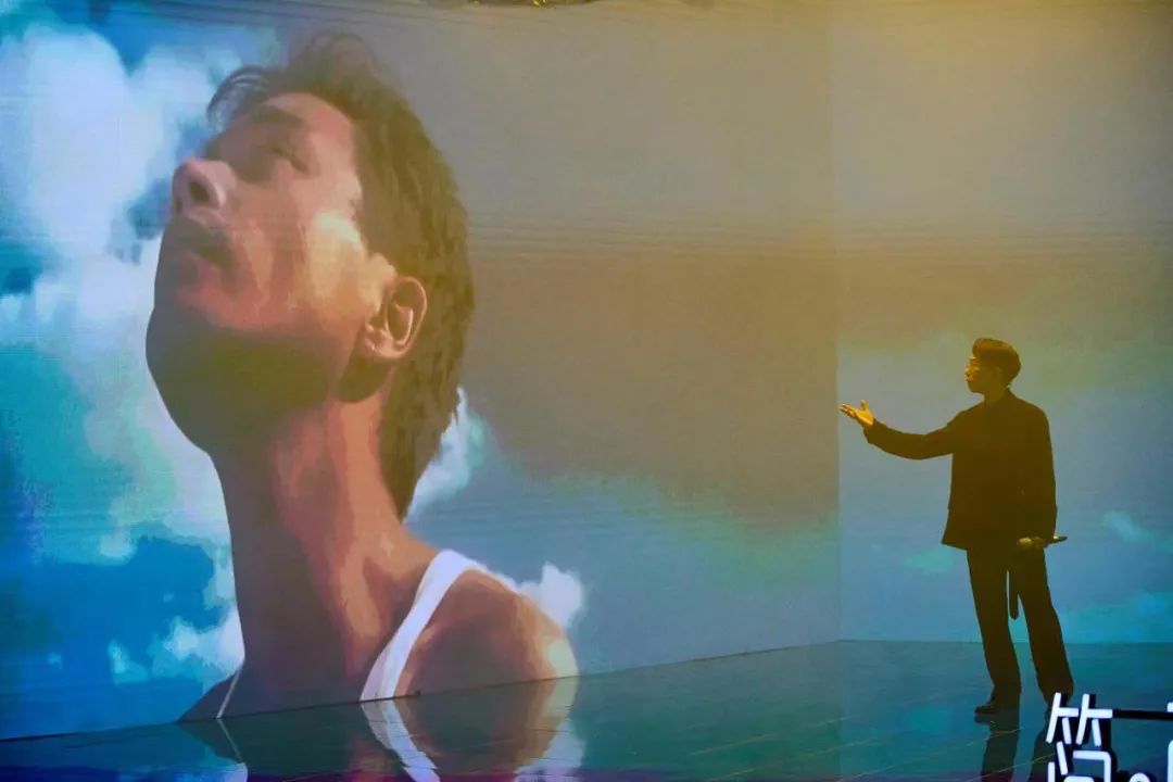 真的不给杨千嬅结一下“打歌费”吗？@Eason