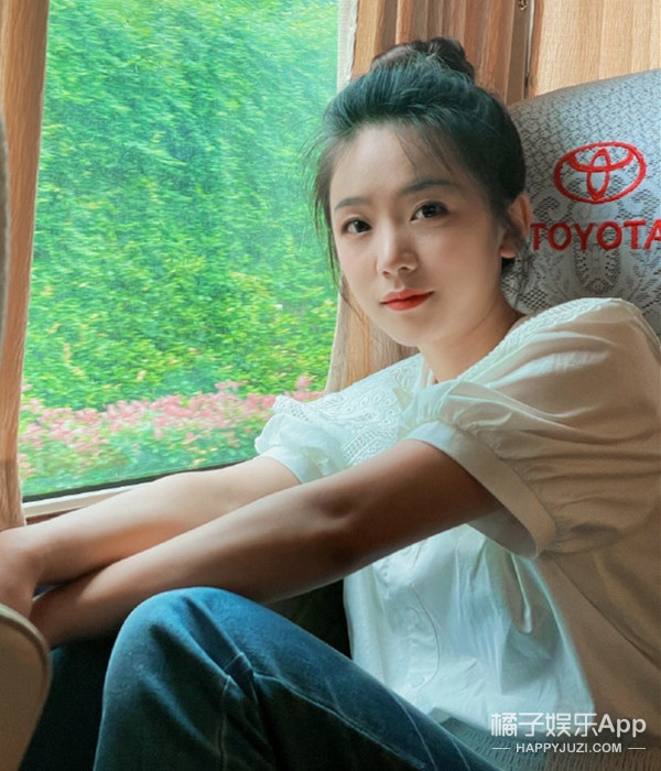 亲手拆cp上热搜了？徐梓童称帮助向琴琴是手欠，被网友骂下头？