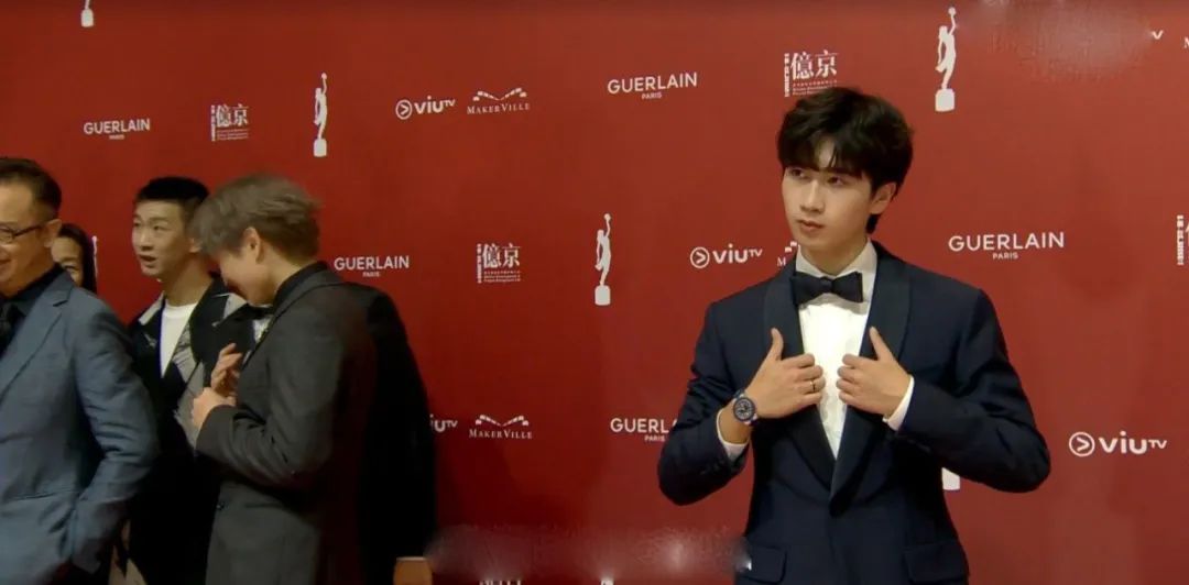 香港电影金像奖“黑马”冯皓扬“擦鞋”古天乐，被赞演技好过“视帝”，得奖后即转战TVB读训练班