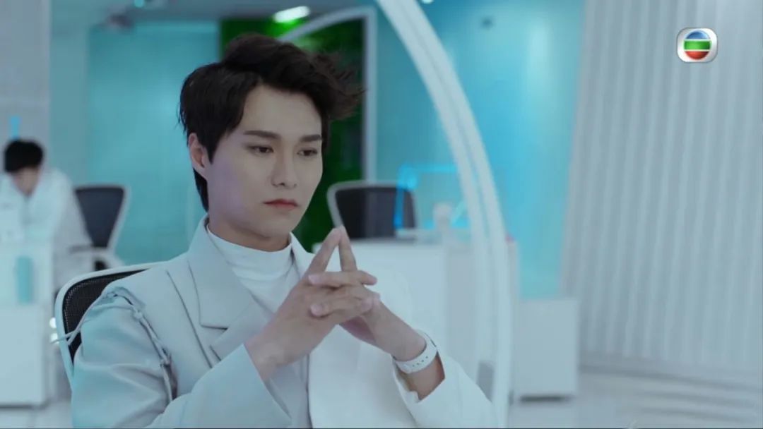 香港电影金像奖“黑马”冯皓扬“擦鞋”古天乐，被赞演技好过“视帝”，得奖后即转战TVB读训练班