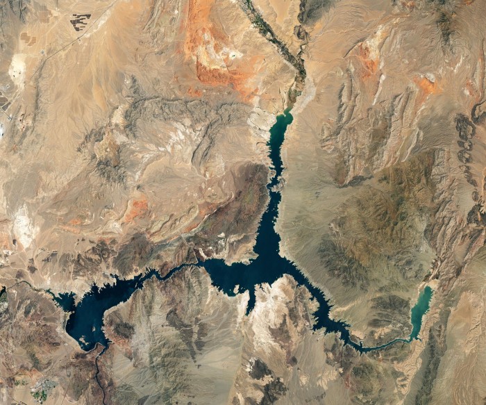 美国最大水库米德湖水位持续下降 处于1937年以来的最低点-第2张图片-IT新视野